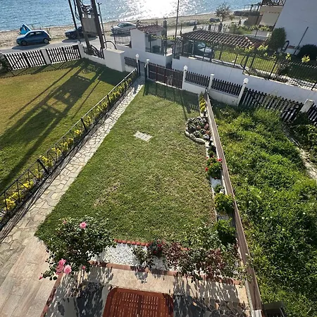 Beachfront Vacation Anastassia Nikiti (Sithonia)
