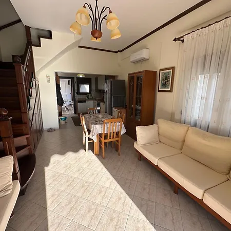 Beachfront Vacation Anastassia Nikiti (Sithonia)
