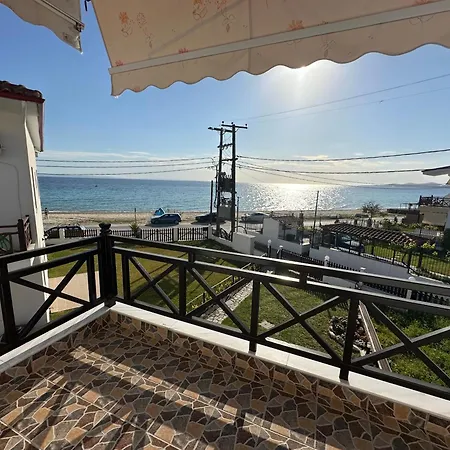 Beachfront Vacation Anastassia *