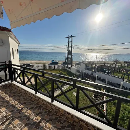Beachfront Vacation Anastassia *
