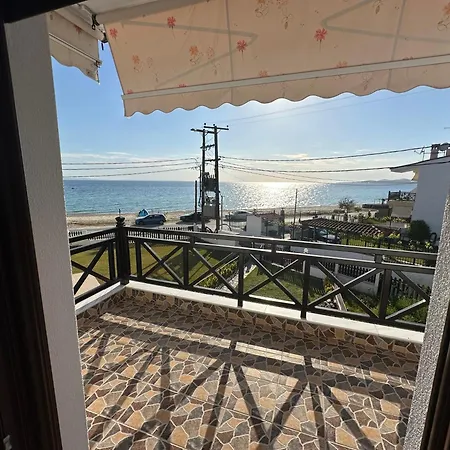 Beachfront Vacation Anastassia Nikiti (Sithonia)