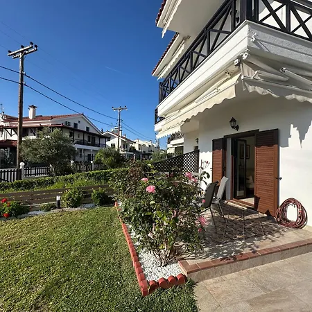 Beachfront Vacation Anastassia Holiday home Nikiti (Sithonia)